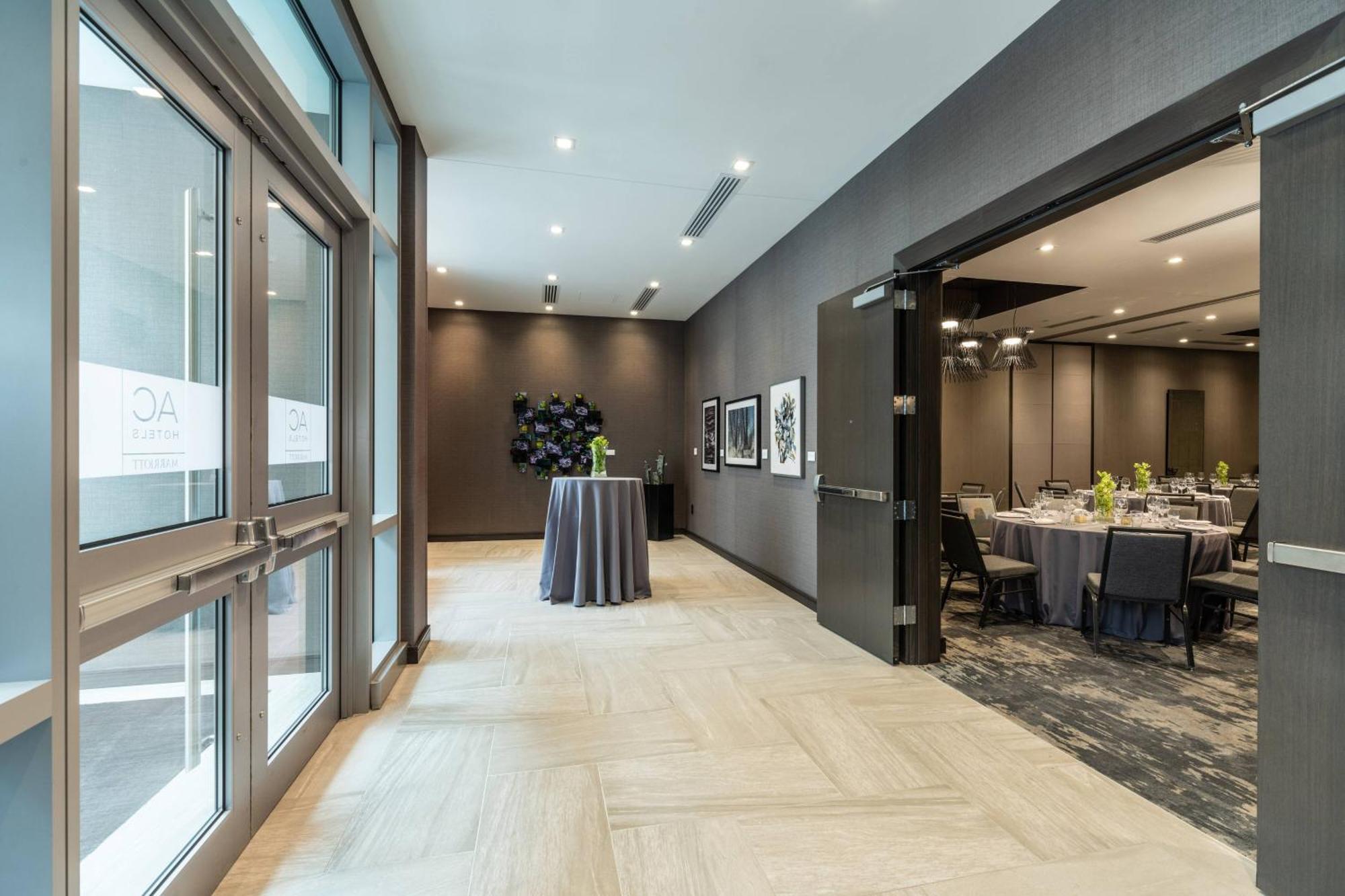 Ac Hotel By Marriott Boston Cleveland Circle Bagian luar foto